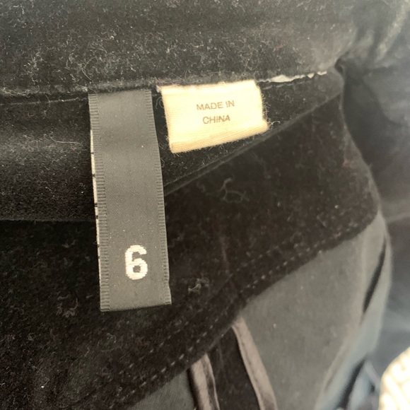 CLASSIC BLACK VELVET BLAZER - Picture 8 of 8